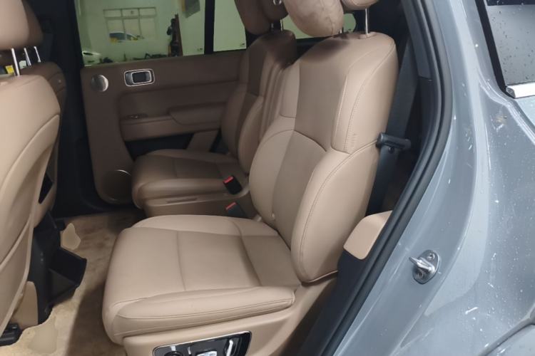 Used Li Auto L8 2025 Pro Smart Refresh Edition Left Rear Seat