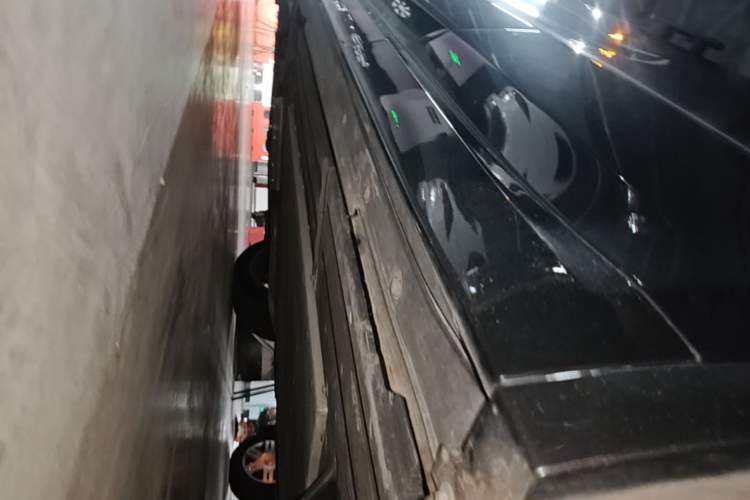 Used Li Auto L8 2025 Ultra Smart Refreshed Edition Left Side Sill