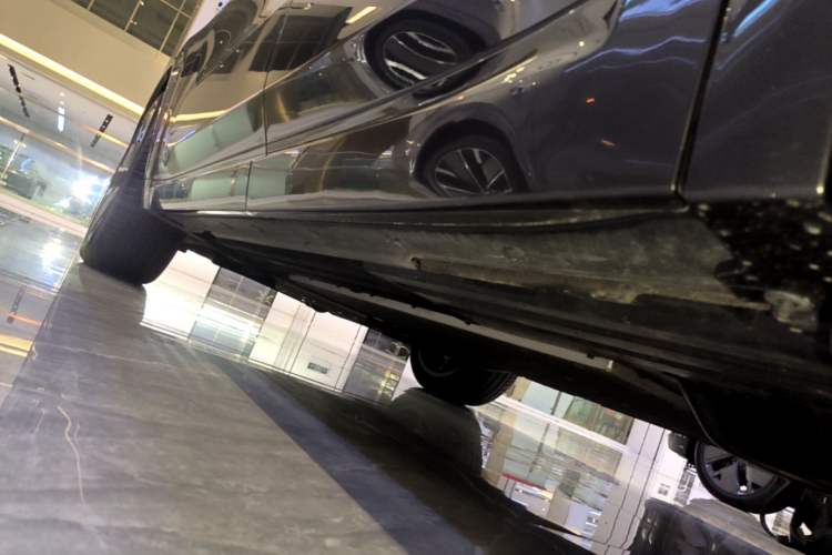 Used Li Auto L8 2025 Ultra Smart Refreshed Edition Left Side Sill
