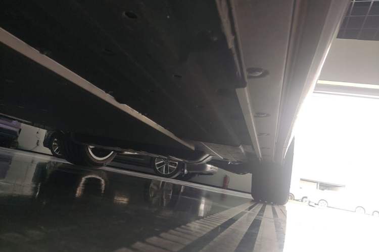 Used Li Auto L8 2025 Max Smart Refresh Edition Left Side Sill