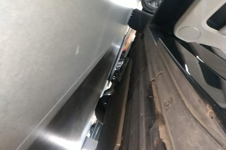 Used Li Auto L8 2025 Ultra Smart Refreshed Edition Left Side Sill