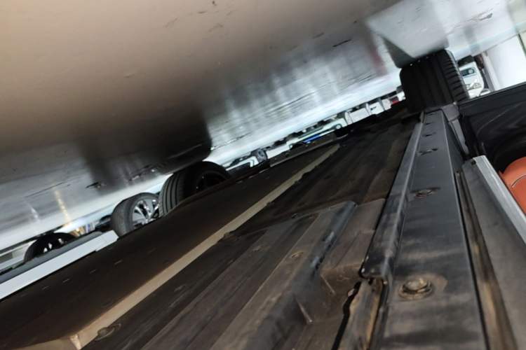 Used Li Auto L8 2025 Ultra Smart Refreshed Edition Left Side Sill
