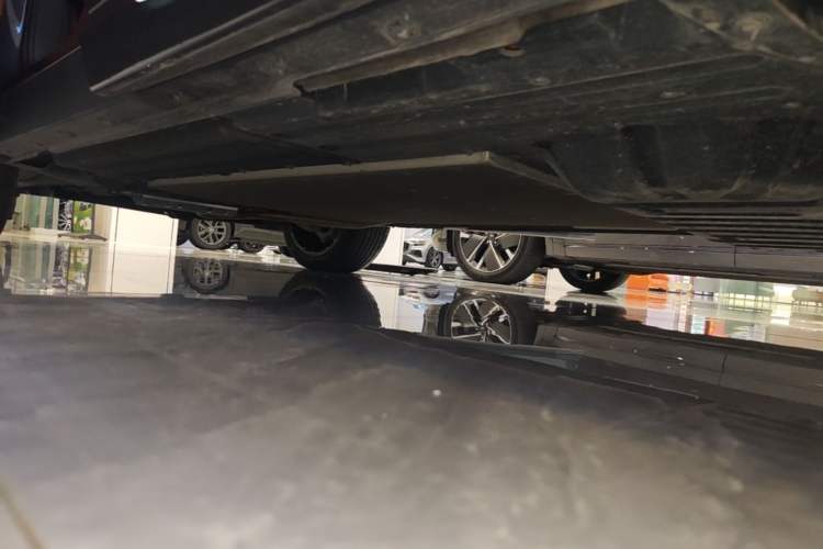 Used Li Auto L8 2025 Max Smart Refresh Edition Left Side Sill
