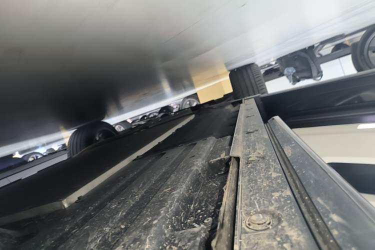 Used Li Auto L8 2025 Ultra Smart Refreshed Edition Left Side Sill