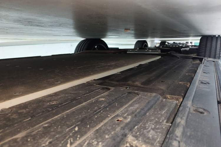 Used Li Auto L8 2025 Ultra Smart Refreshed Edition Left Side Sill
