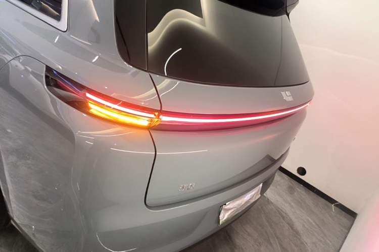 Used Li Auto L8 2025 Max Smart Refresh Edition Rear