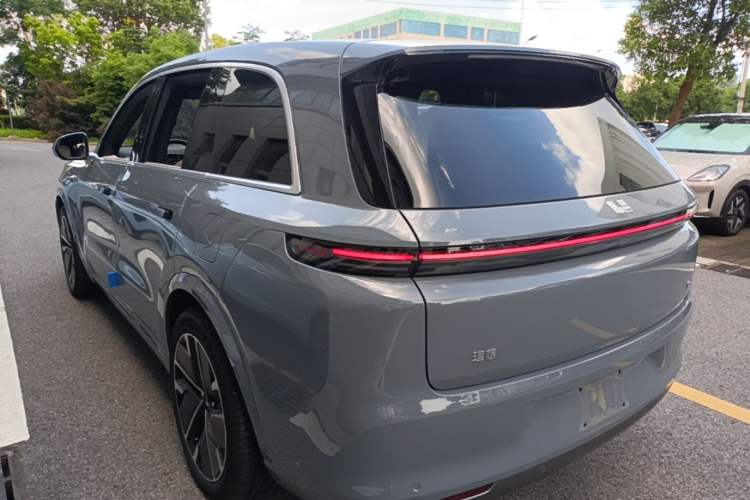 Used Li Auto L8 2025 Max Smart Refresh Edition Rear Left 45 Deg