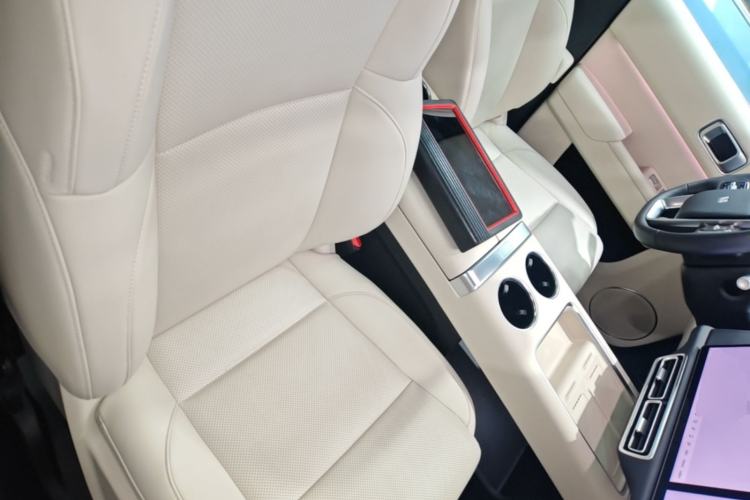Used Li Auto L8 2025 Ultra Smart Refreshed Edition Right Front Seat