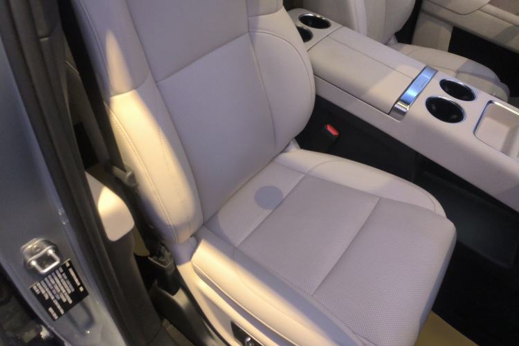 Used Li Auto L8 2025 Ultra Smart Refreshed Edition Right Front Seat
