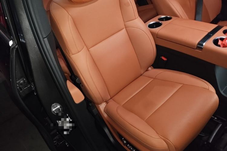 Used Li Auto L8 2025 Ultra Smart Refreshed Edition Right Front Seat