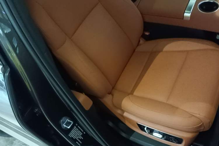 Used Li Auto L8 2025 Max Smart Refresh Edition Right Front Seat