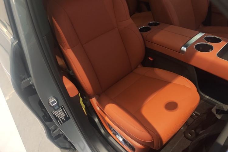 Used Li Auto L8 2025 Max Smart Refresh Edition Right Front Seat