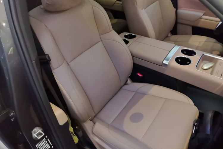 Used Li Auto L8 2025 Ultra Smart Refreshed Edition Right Front Seat