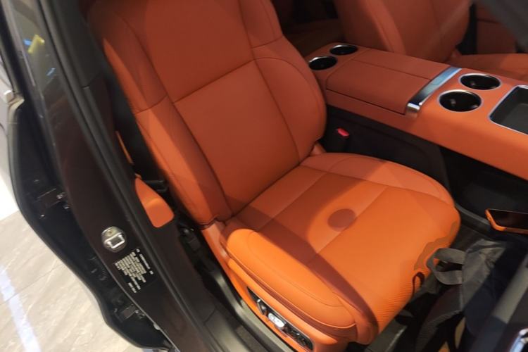 Used Li Auto L8 2025 Max Smart Refresh Edition Right Front Seat