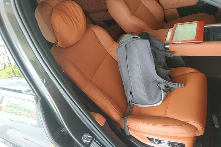 Used Li Auto L8 2025 Max Smart Refresh Edition Right Front Seat