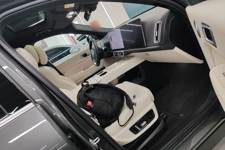 Used Li Auto L8 2025 Ultra Smart Refreshed Edition Right Front Seat