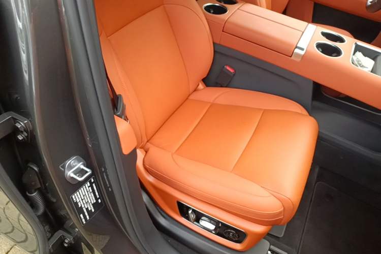 Used Li Auto L8 2025 Max Smart Refresh Edition Right Front Seat