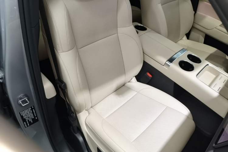 Used Li Auto L8 2025 Ultra Smart Refreshed Edition Right Front Seat