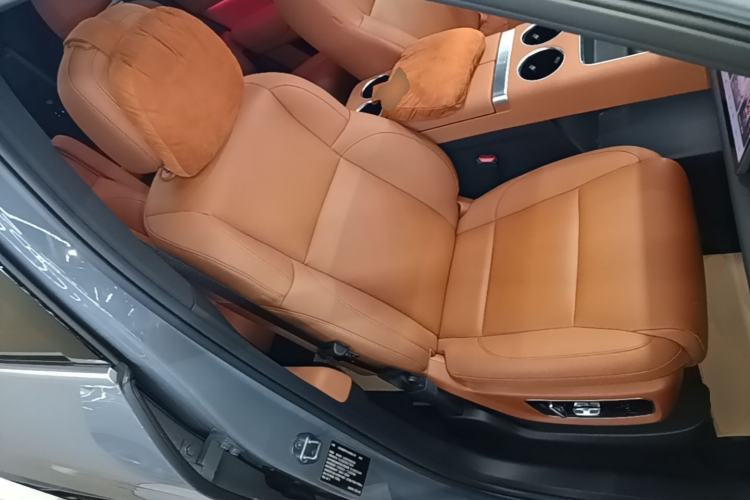 Used Li Auto L8 2025 Max Smart Refresh Edition Right Front Seat