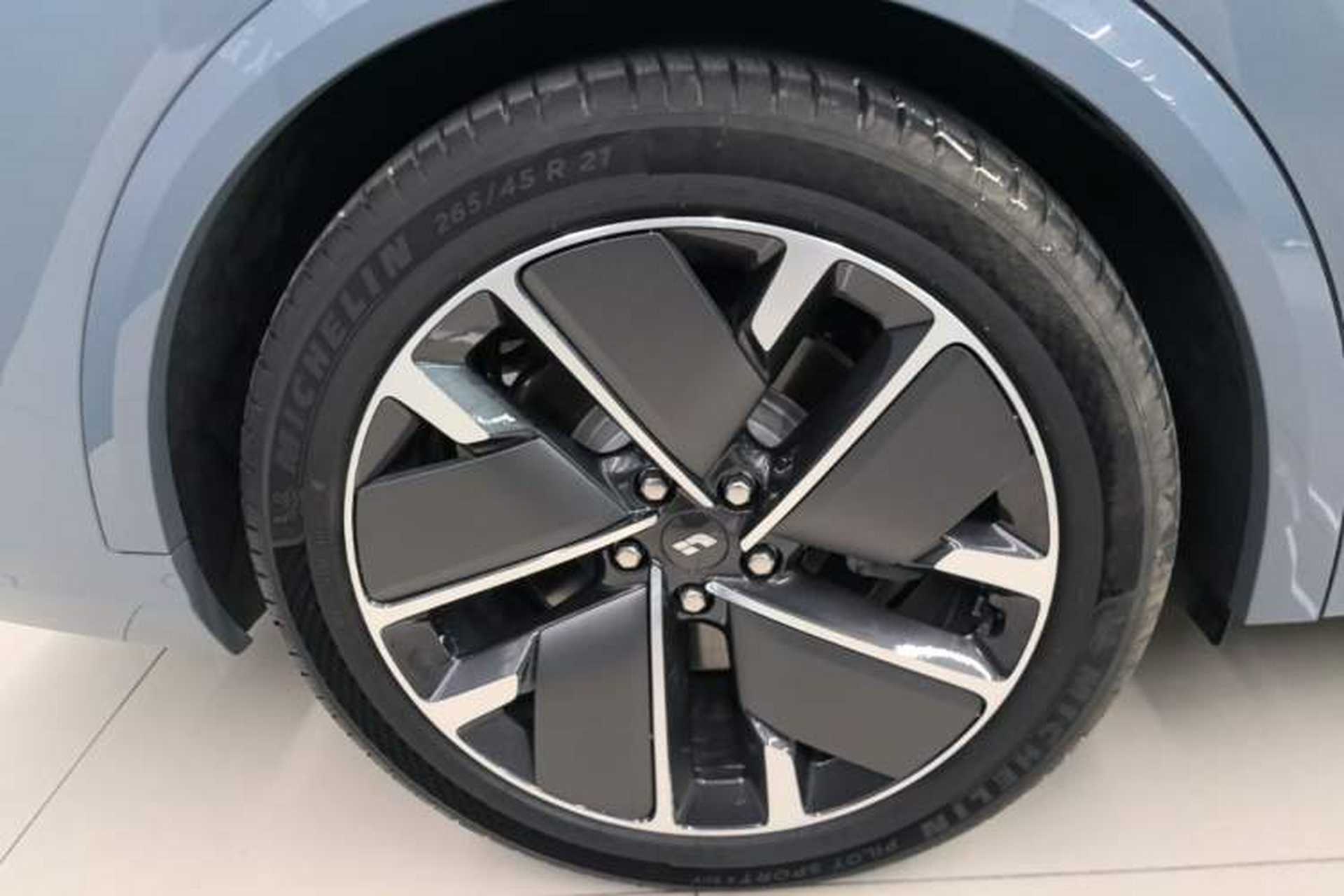 Used Li Auto L8 2025 Ultra Smart Refreshed Edition Right Rear Wheel Hub