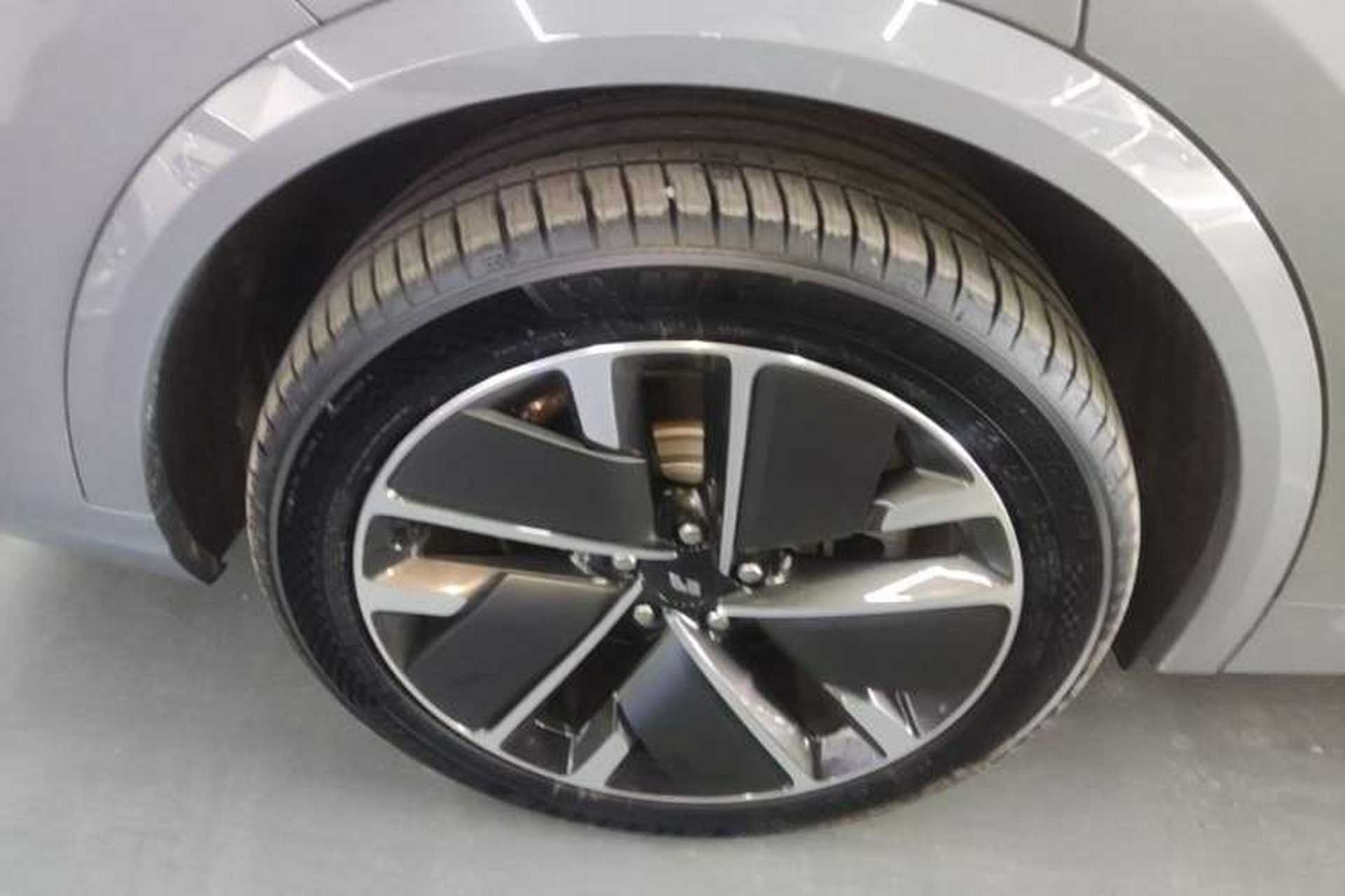 Used Li Auto L8 2025 Ultra Smart Refreshed Edition Right Rear Wheel Hub