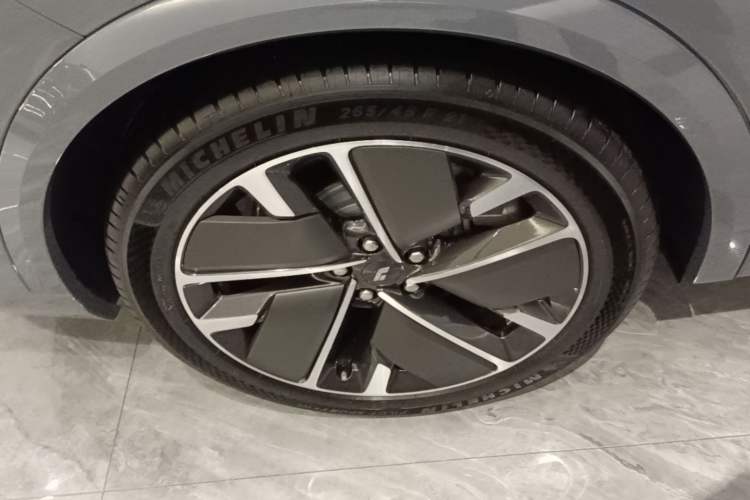 Used Li Auto L8 2025 Max Smart Refresh Edition Right Rear Wheel Hub