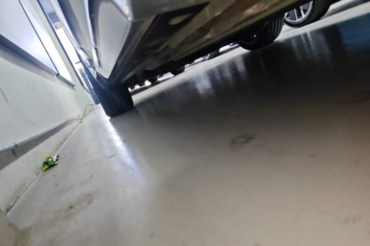 Used Li Auto L8 2025 Ultra Smart Refreshed Edition Right Side Sill