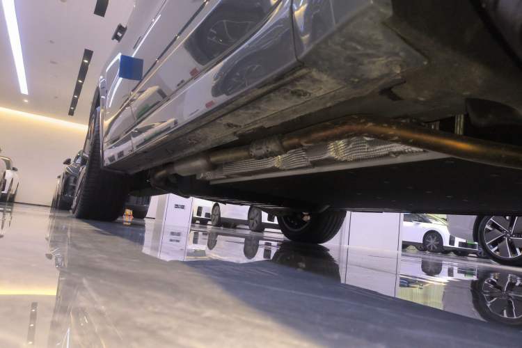 Used Li Auto L8 2025 Ultra Smart Refreshed Edition Right Side Sill