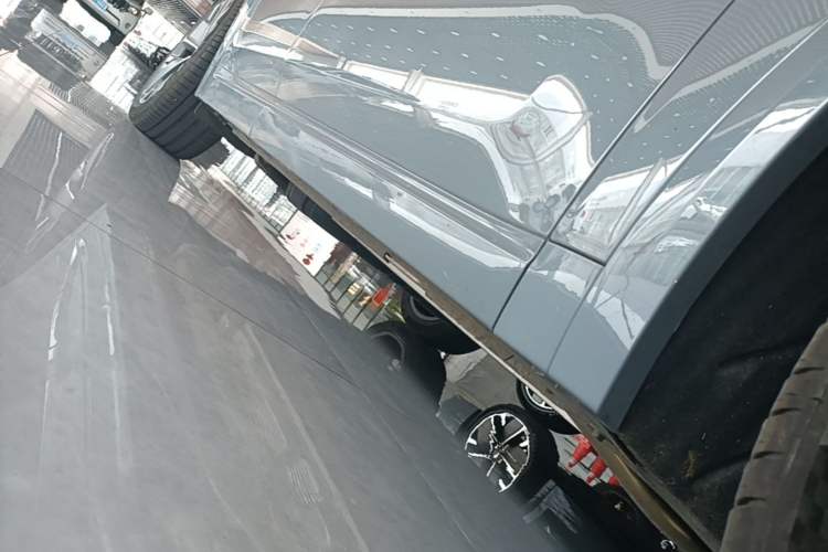 Used Li Auto L8 2025 Ultra Smart Refreshed Edition Right Side Sill