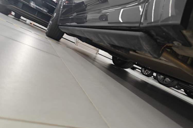 Used Li Auto L8 2025 Max Smart Refresh Edition Right Side Sill