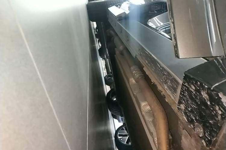 Used Li Auto L8 2025 Ultra Smart Refreshed Edition Right Side Sill