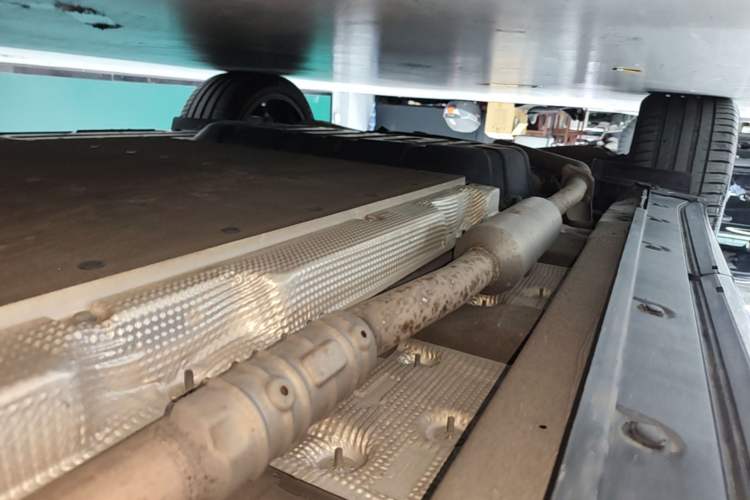 Used Li Auto L8 2025 Ultra Smart Refreshed Edition Right Side Sill