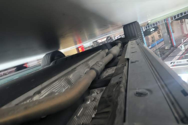 Used Li Auto L8 2025 Ultra Smart Refreshed Edition Right Side Sill