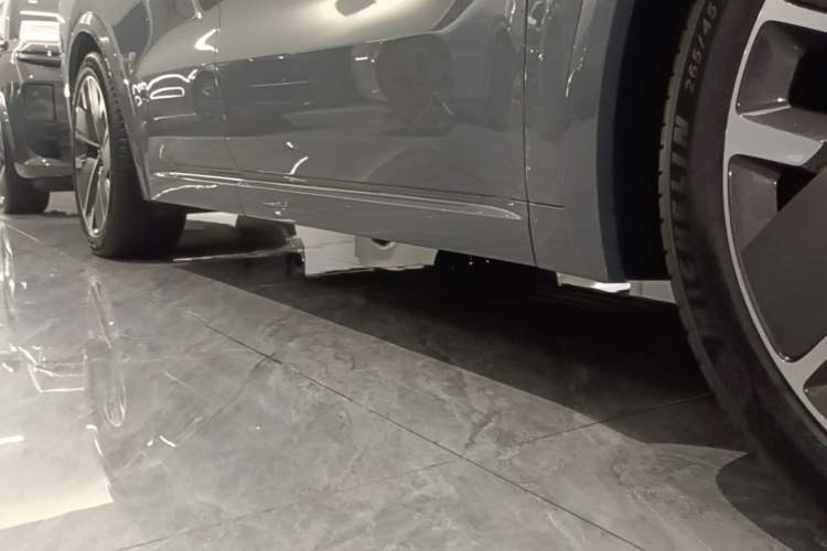 Used Li Auto L8 2025 Max Smart Refresh Edition Right Side Sill