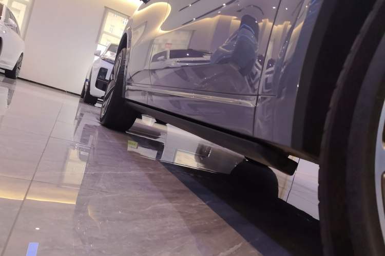 Used Li Auto L8 2025 Ultra Smart Refreshed Edition Right Side Sill