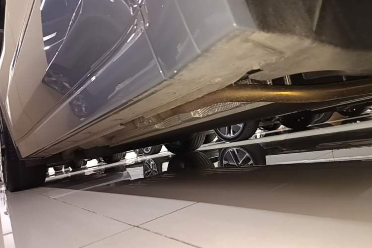 Used Li Auto L8 2025 Max Smart Refresh Edition Right Side Sill