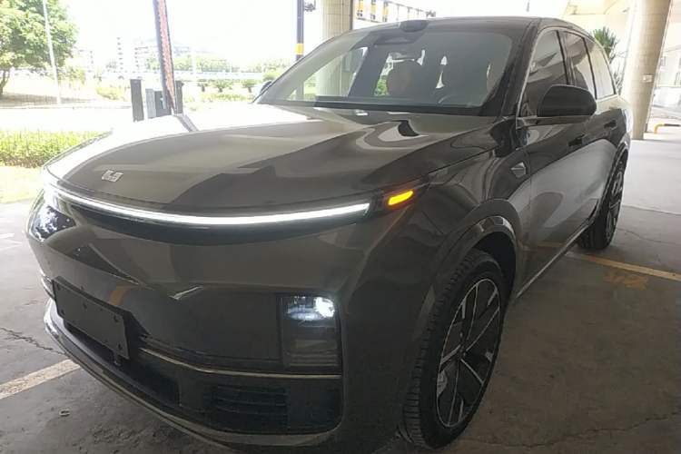 Used Li Auto L8 2025 Max Smart Refresh Edition Guazi used car, China used car export, Used car for sale, Used cars, Cheapest cars for sale