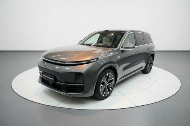 Ojetý Li Auto L8 2025 Ultra Smart Refreshed Edition