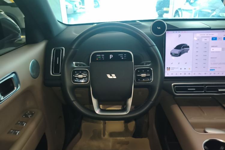 Used Li Auto L8 2025 Pro Smart Refresh Edition Steering Wheel