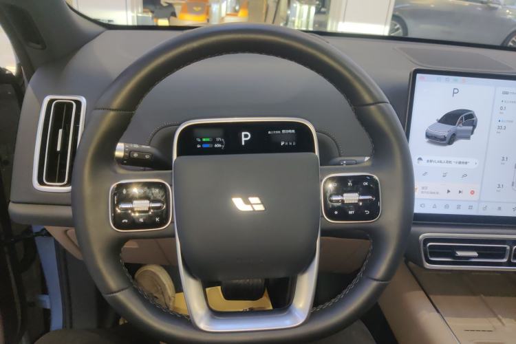 Used Li Auto L8 2025 Ultra Smart Refreshed Edition Steering Wheel