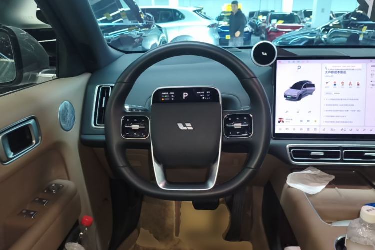 Used Li Auto L8 2025 Pro Smart Refresh Edition Steering Wheel
