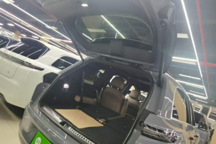 Used Li Auto L8 2025 Ultra Smart Refreshed Edition Trunk