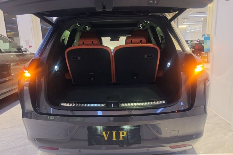 Used Li Auto L8 2025 Max Smart Refresh Edition Trunk