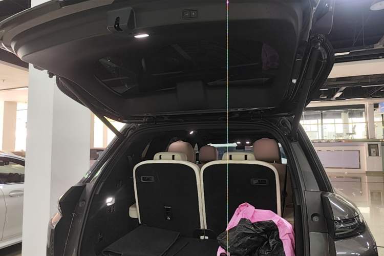 Used Li Auto L8 2025 Max Smart Refresh Edition Trunk