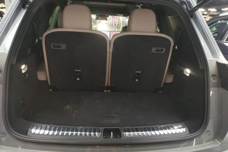 Used Li Auto L8 2025 Ultra Smart Refreshed Edition Trunk
