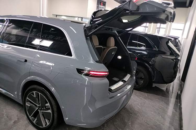 Used Li Auto L8 2025 Ultra Smart Refreshed Edition Trunk