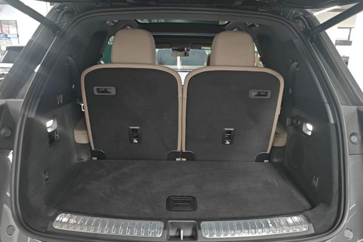 Used Li Auto L8 2025 Max Smart Refresh Edition Trunk
