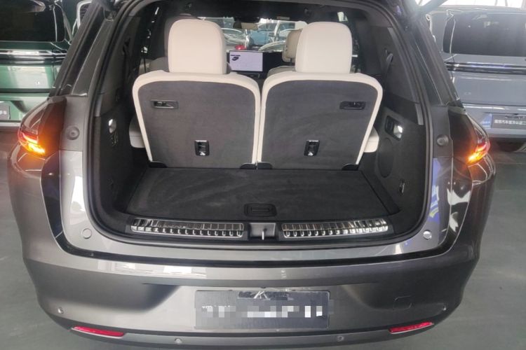 Used Li Auto L8 2025 Max Smart Refresh Edition Trunk