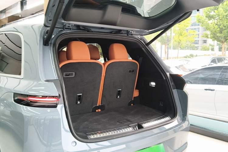 Used Li Auto L8 2025 Ultra Smart Refreshed Edition Trunk