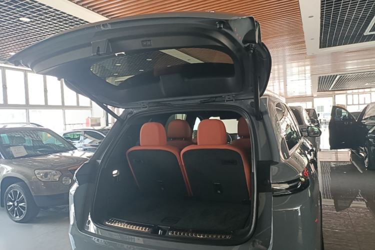 Used Li Auto L8 2025 Ultra Smart Refreshed Edition Trunk